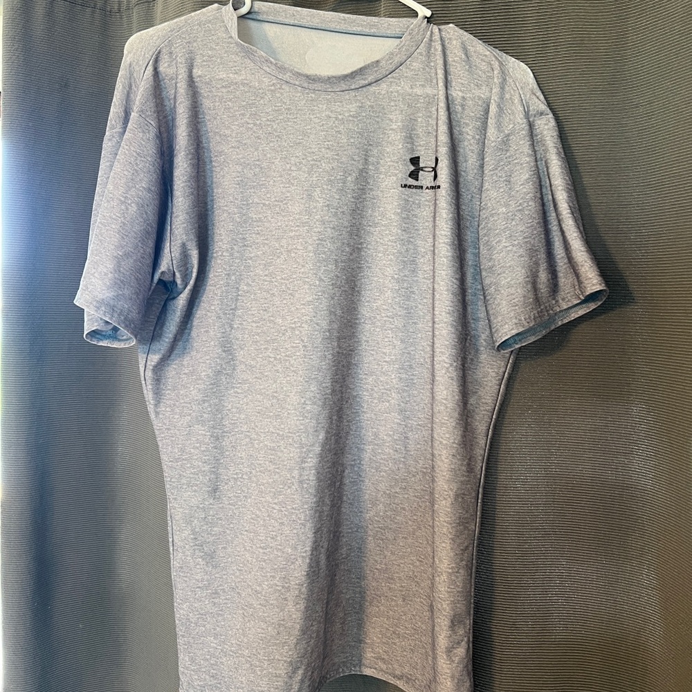 Under Armour Gray Short Sleeve Tee Heathered Casual
